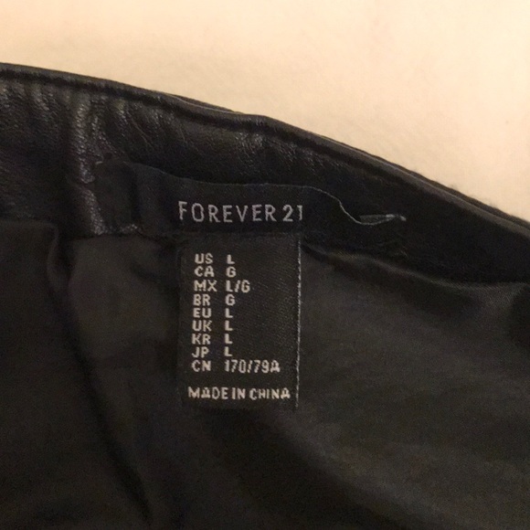 Forever 21 Faux Leather Skirt - Picture 3 of 3